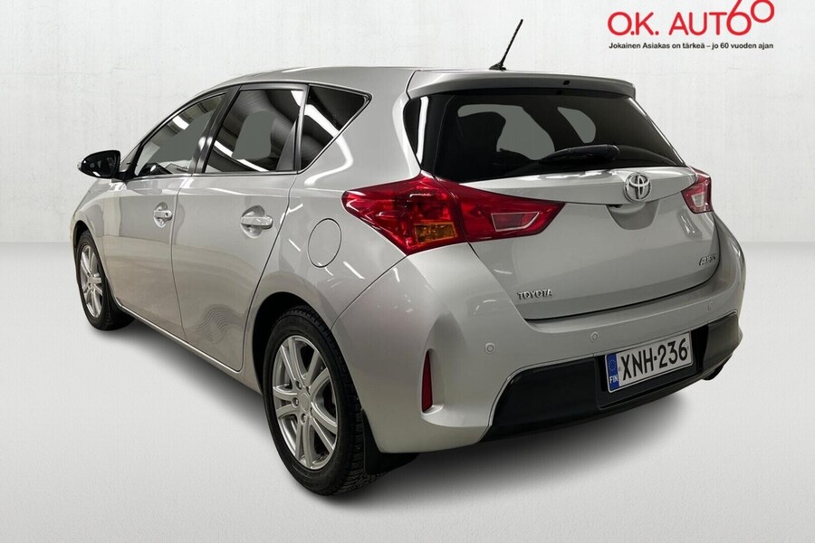Toyota Auris vaihtoauto