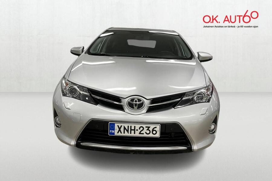 Toyota Auris vaihtoauto