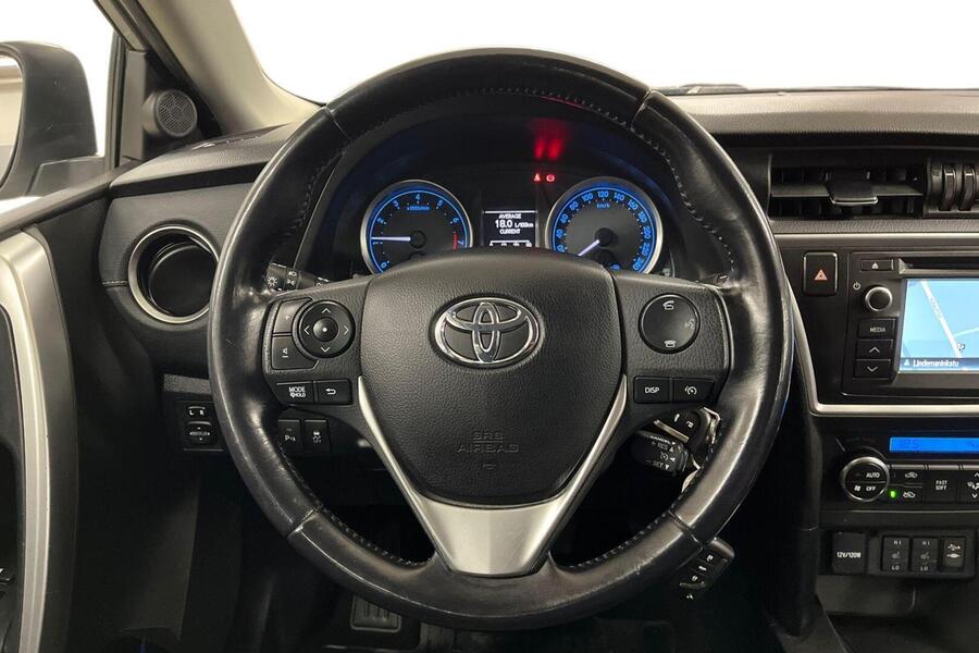 Toyota Auris vaihtoauto