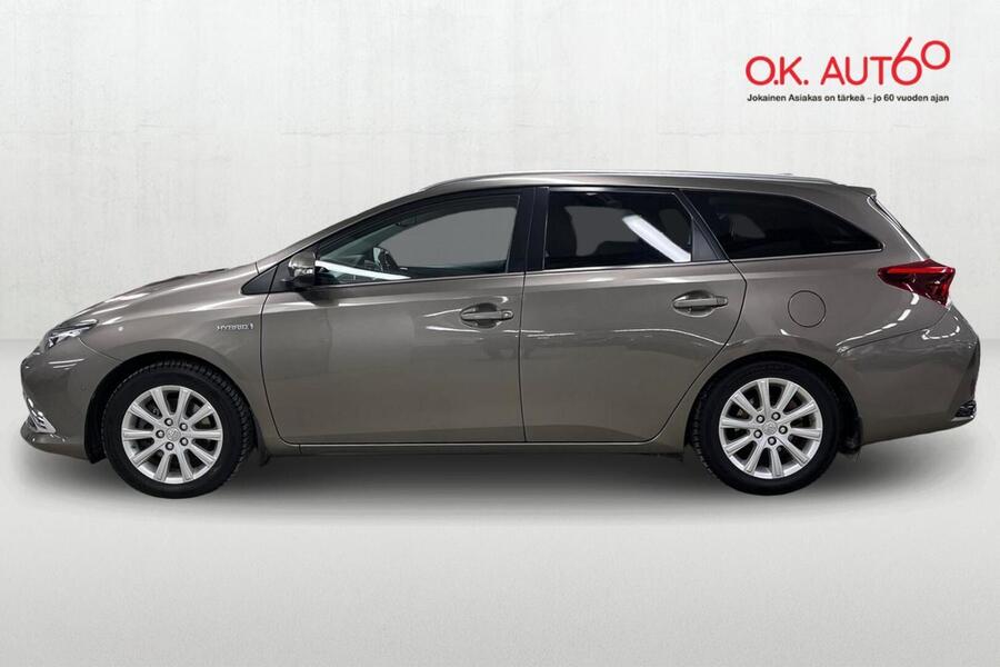 Toyota Auris vaihtoauto