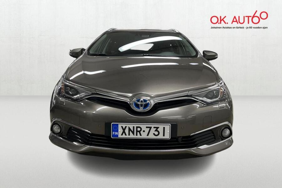 Toyota Auris vaihtoauto