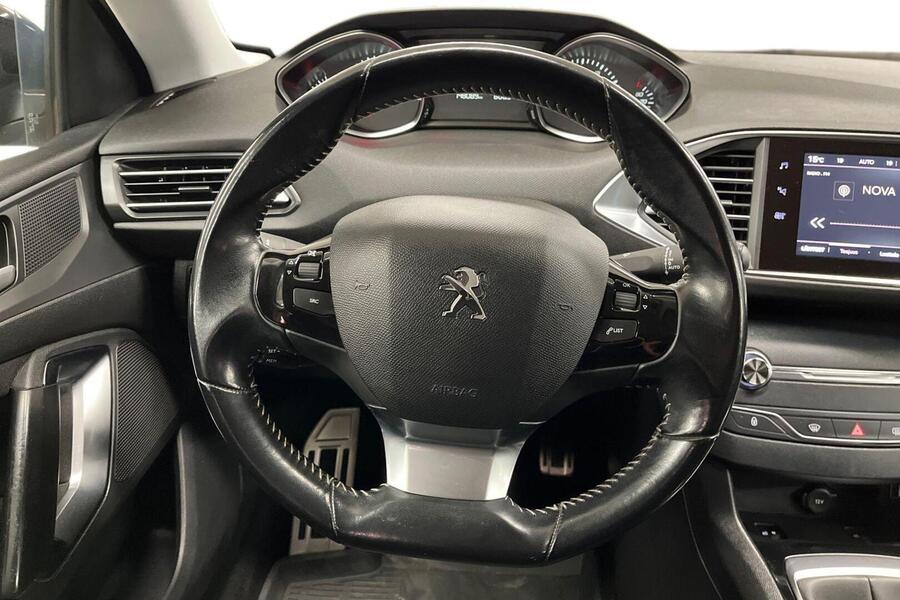 Peugeot 308 vaihtoauto