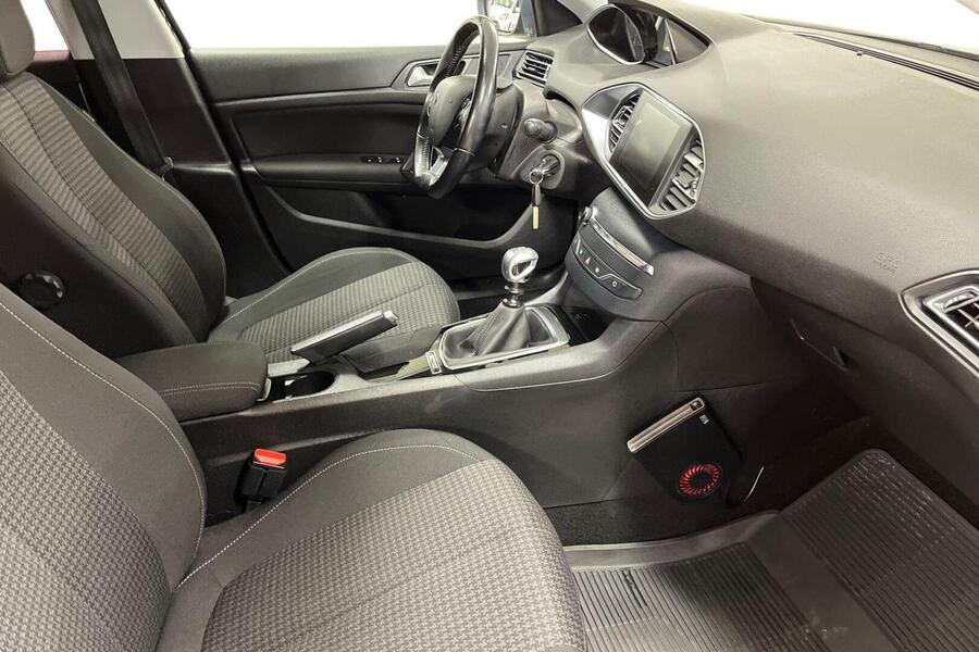 Peugeot 308 vaihtoauto