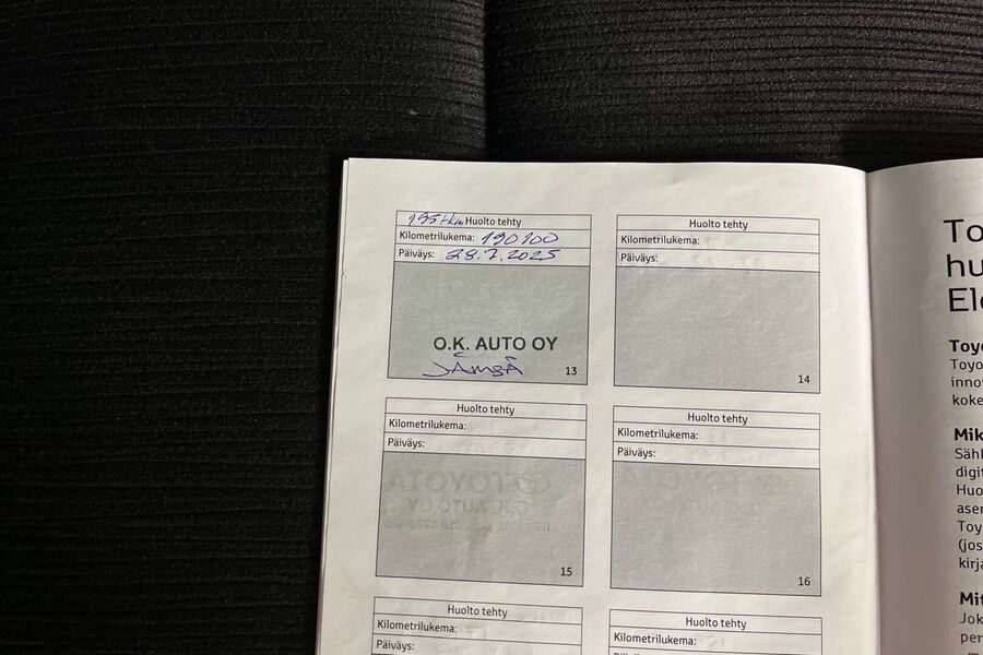 Toyota Hilux vaihtoauto