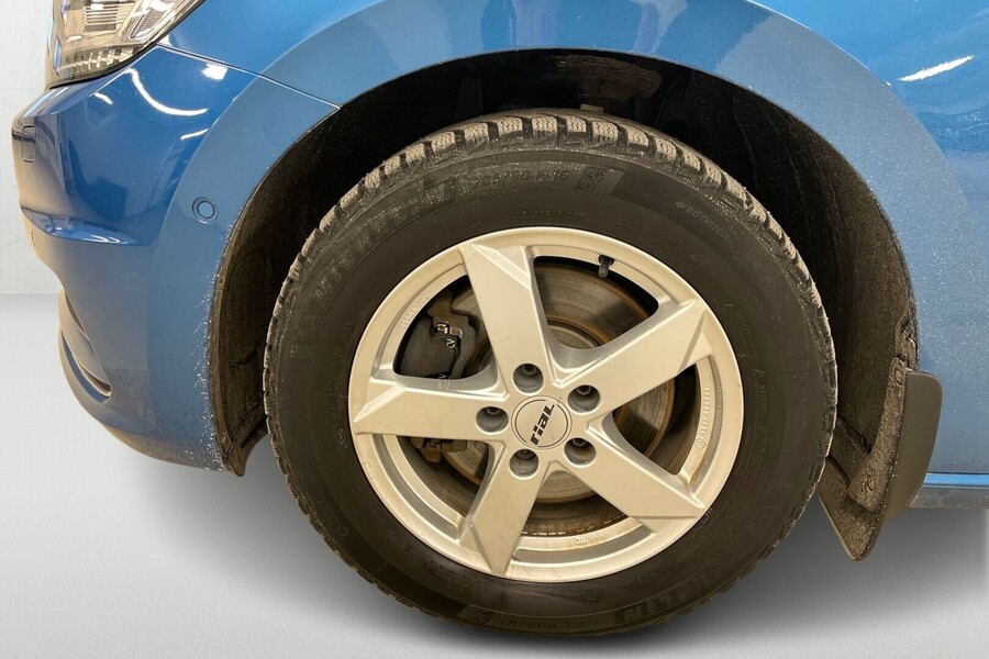 Volkswagen Touran vaihtoauto