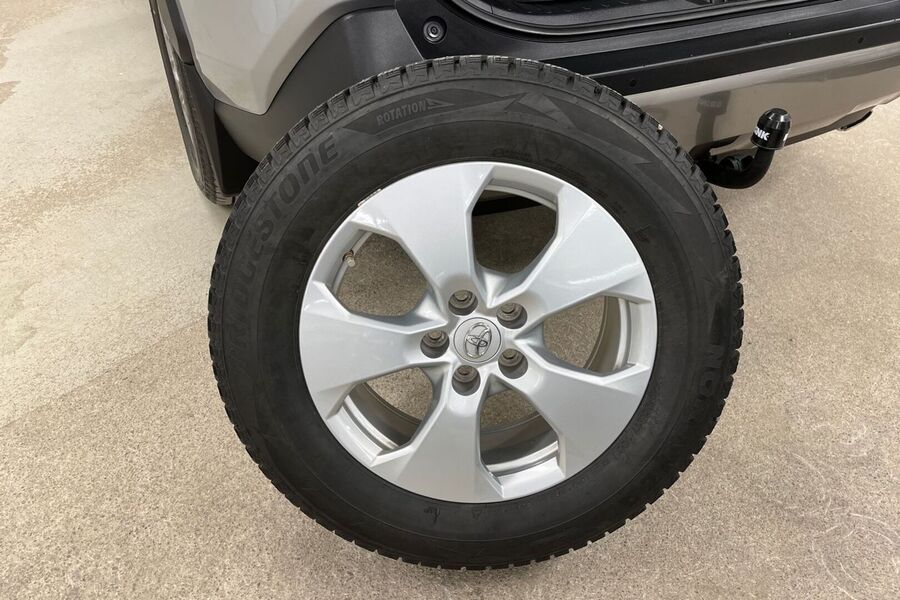 Toyota RAV4 vaihtoauto