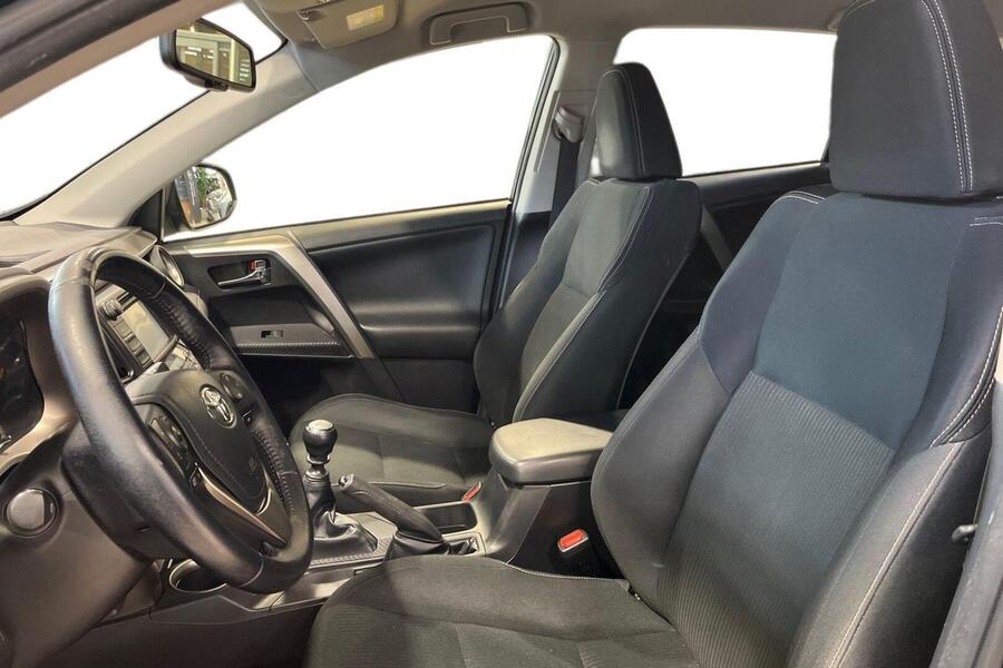 Toyota RAV4 vaihtoauto