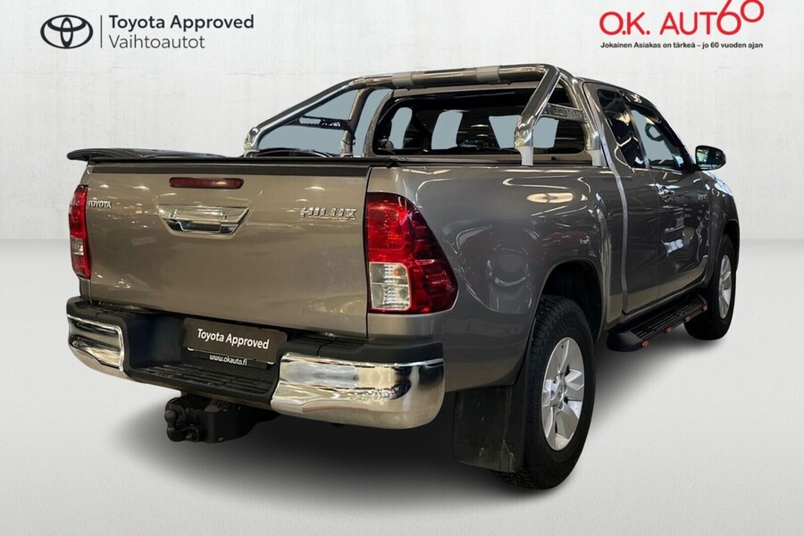 Toyota Hilux vaihtoauto