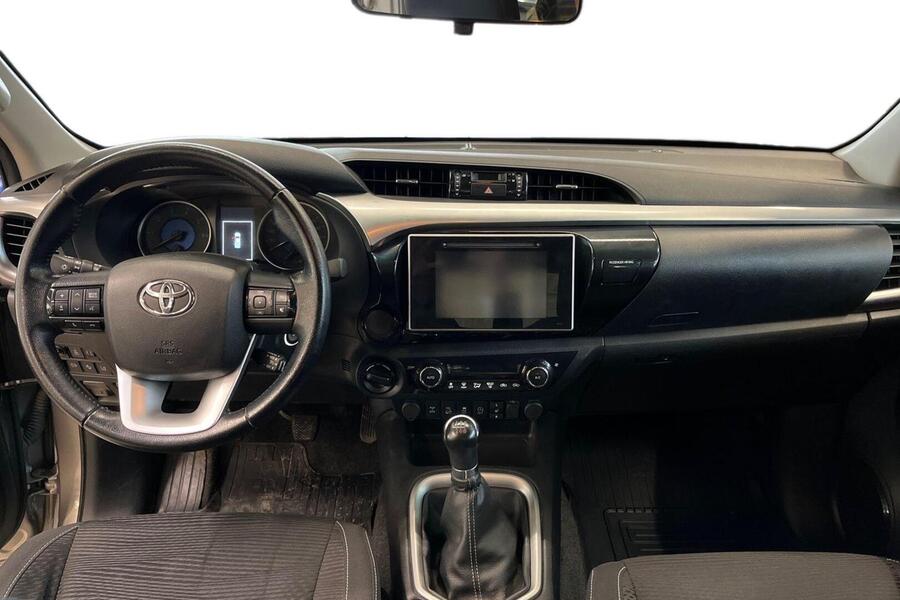 Toyota Hilux vaihtoauto