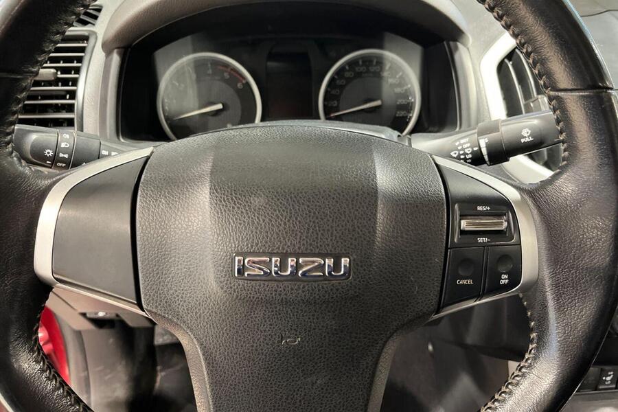 Isuzu D-Max vaihtoauto