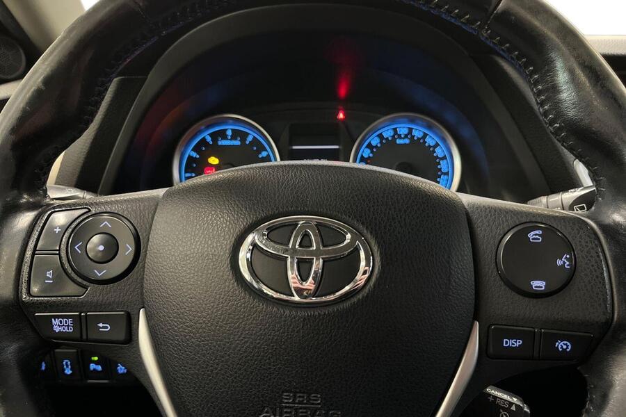 Toyota Auris vaihtoauto