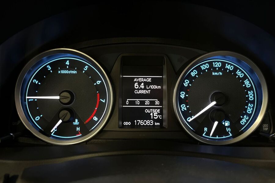 Toyota Auris vaihtoauto