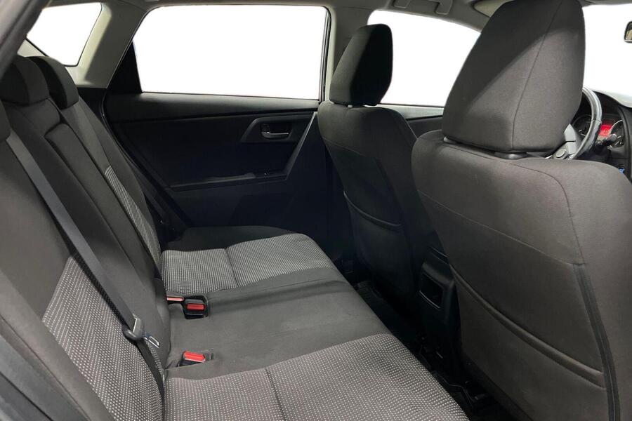 Toyota Auris vaihtoauto