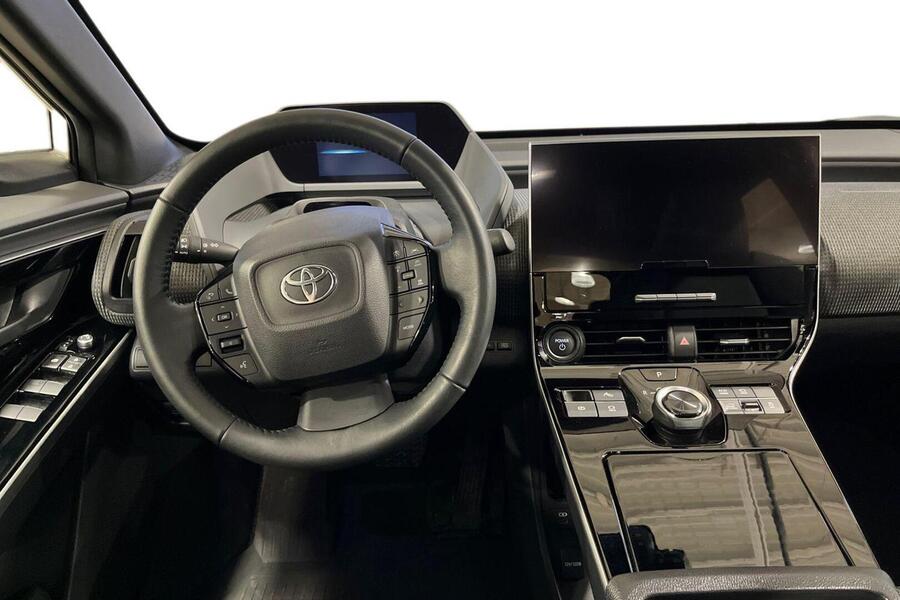 Toyota bZ4X vaihtoauto