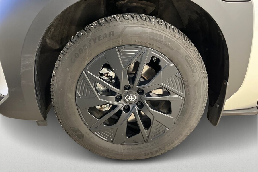 Toyota bZ4X vaihtoauto