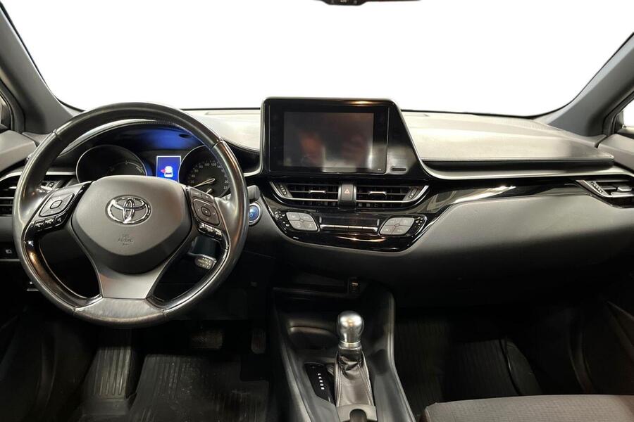 Toyota C-HR vaihtoauto