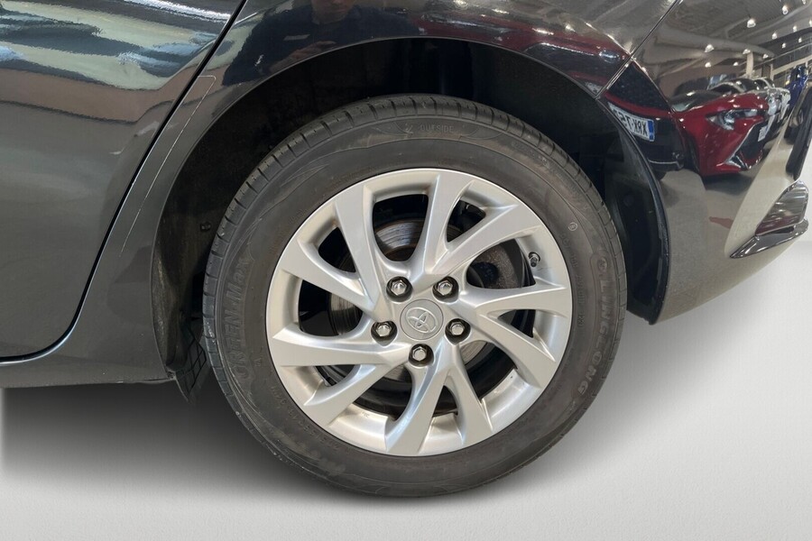 Toyota Auris vaihtoauto