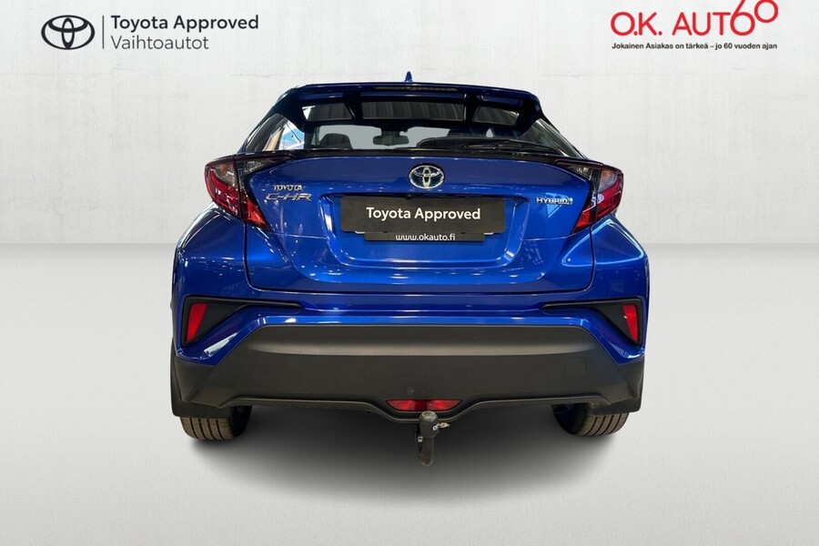 Toyota C-HR vaihtoauto