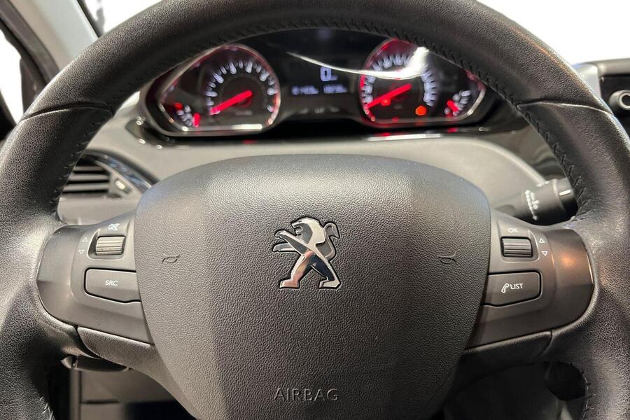 Peugeot 208 vaihtoauto