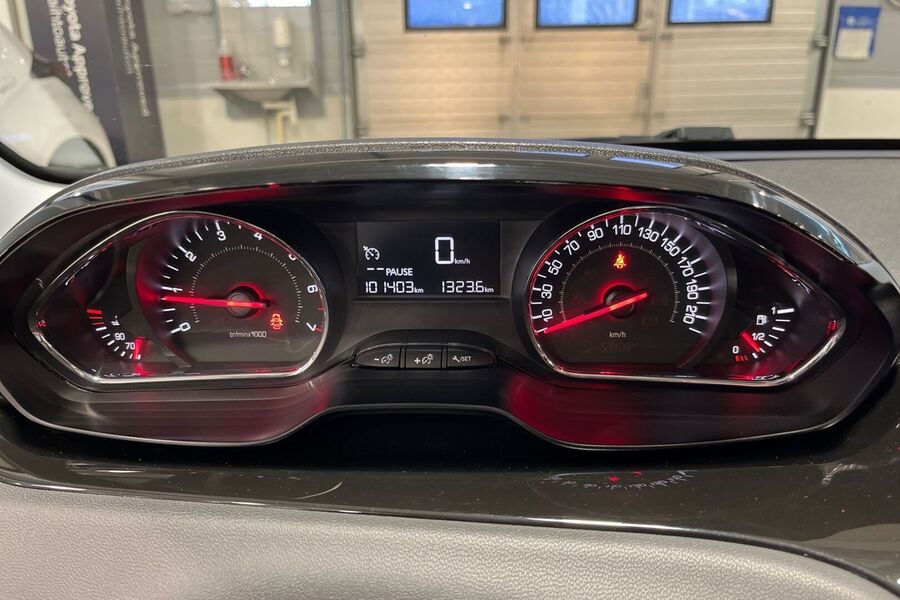 Peugeot 208 vaihtoauto