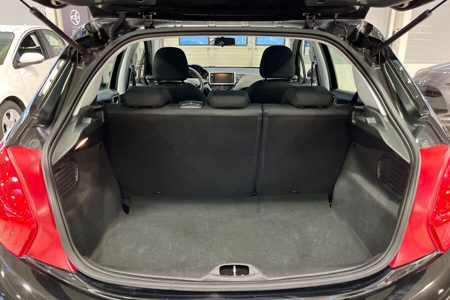 Peugeot 208 vaihtoauto