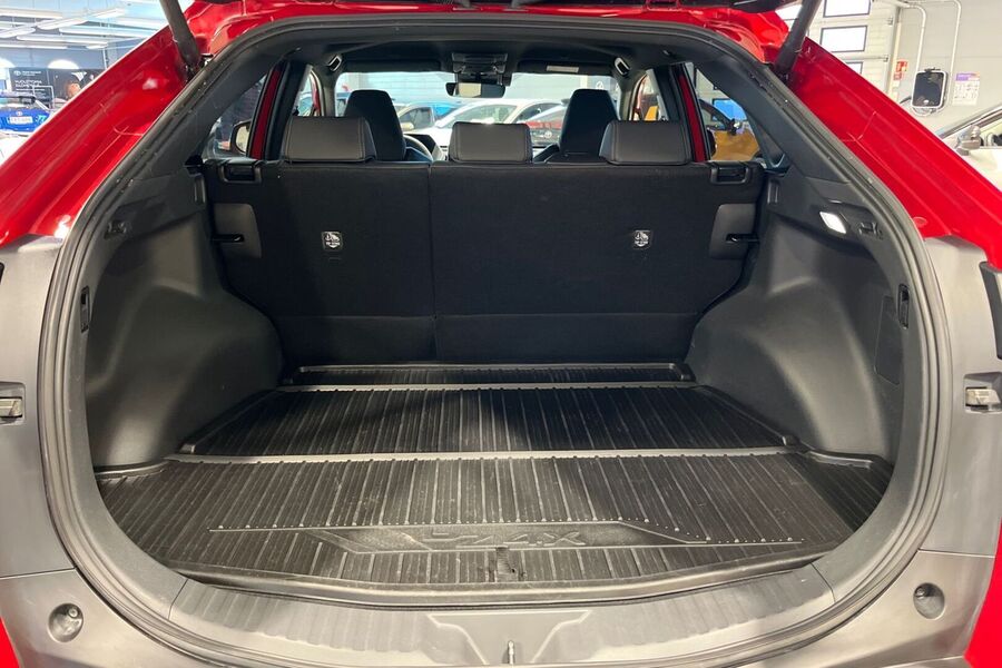 Toyota bZ4X vaihtoauto