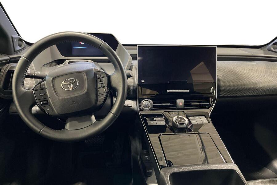 Toyota bZ4X vaihtoauto