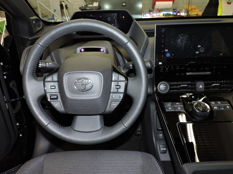 Toyota bZ4X vaihtoauto