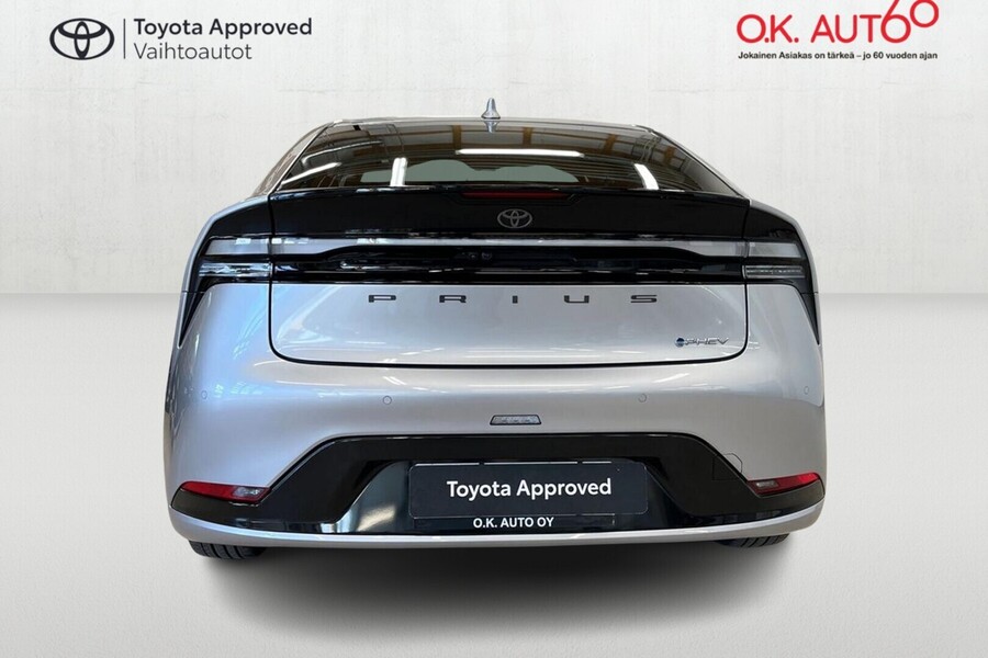 Toyota Prius Plug-in vaihtoauto