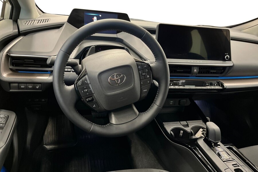 Toyota Prius Plug-in vaihtoauto