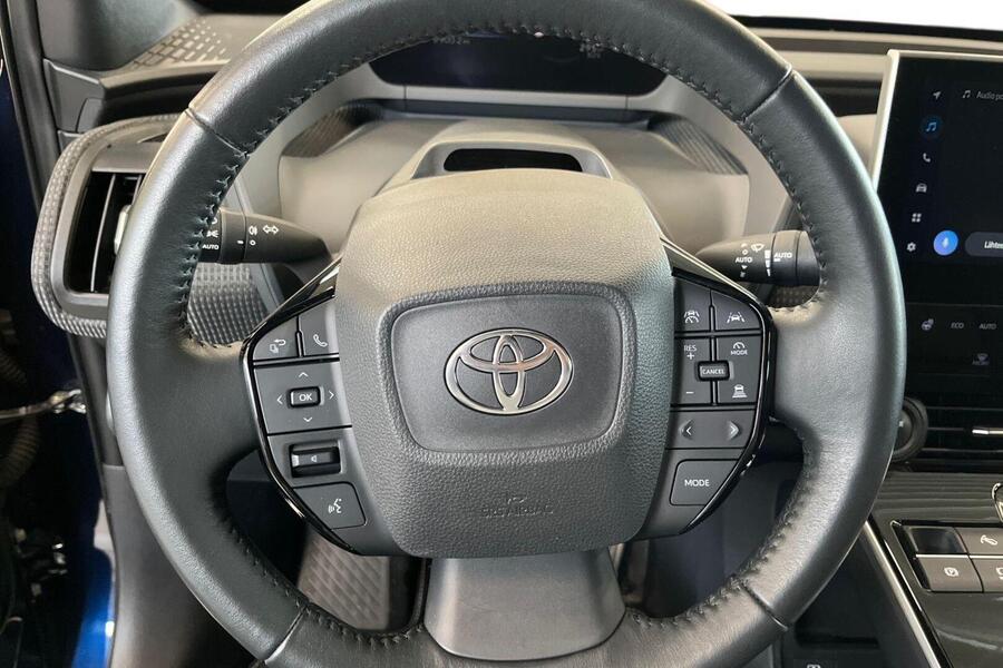 Toyota bZ4X vaihtoauto