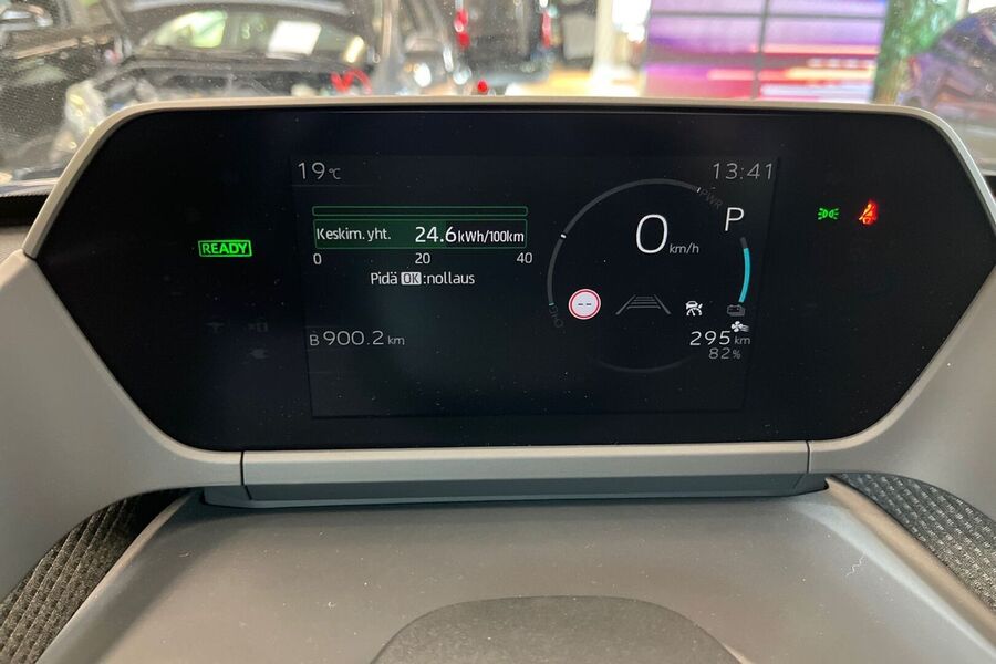 Toyota bZ4X vaihtoauto