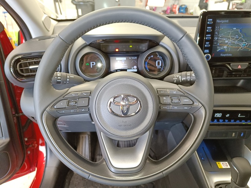 Toyota Yaris vaihtoauto