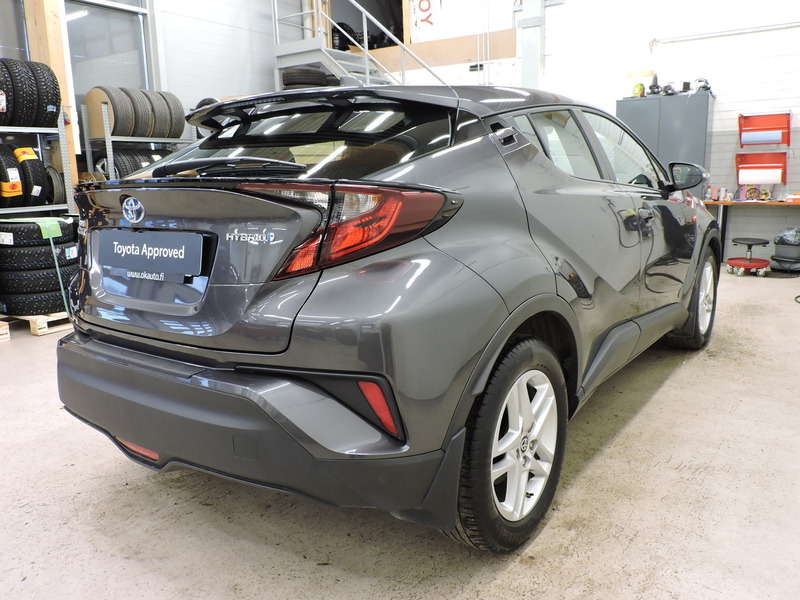 Toyota C-HR vaihtoauto