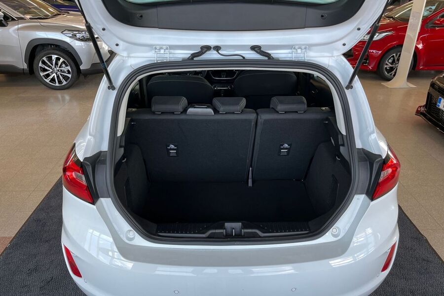 Ford Fiesta vaihtoauto