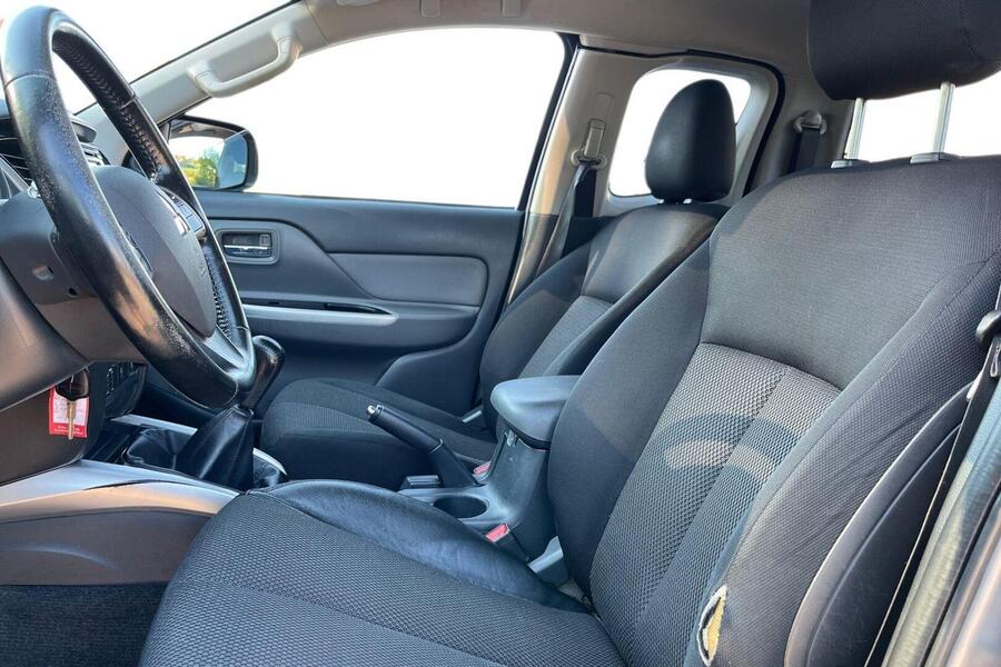 Mitsubishi L-200 vaihtoauto