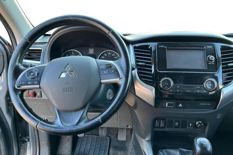 Mitsubishi L-200 vaihtoauto