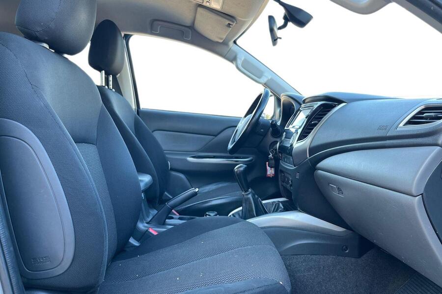 Mitsubishi L200 vaihtoauto