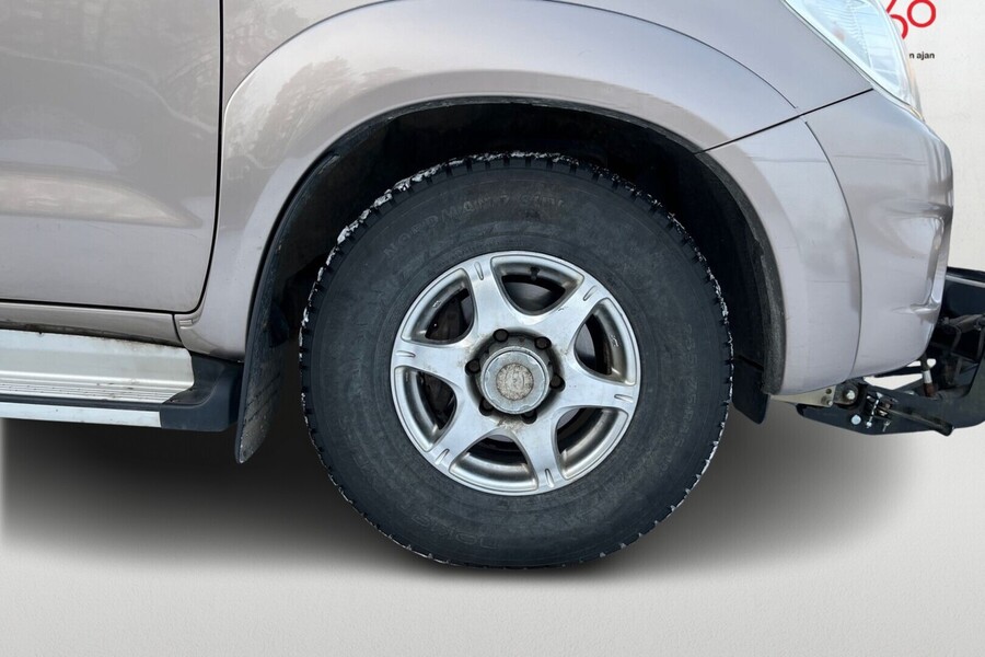 Toyota Hilux vaihtoauto