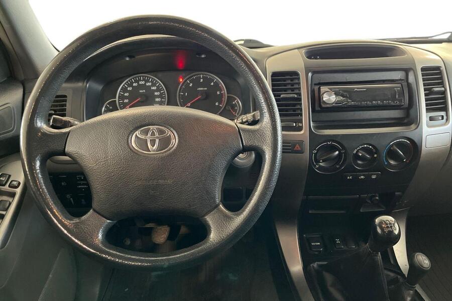 Toyota Land Cruiser vaihtoauto