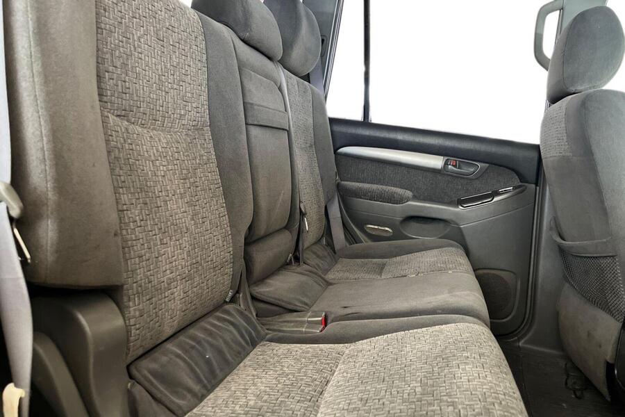 Toyota Land Cruiser vaihtoauto