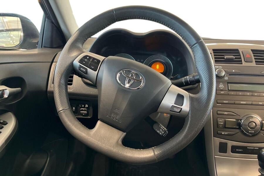 Toyota Corolla vaihtoauto