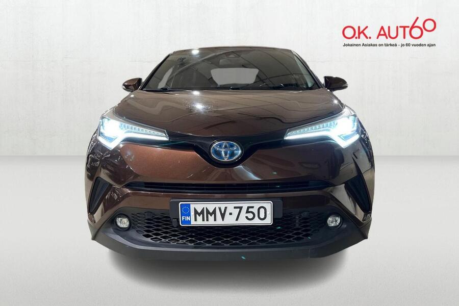 Toyota C-HR vaihtoauto