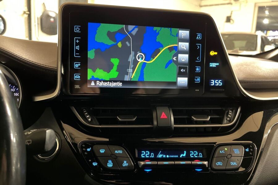 Toyota C-HR vaihtoauto