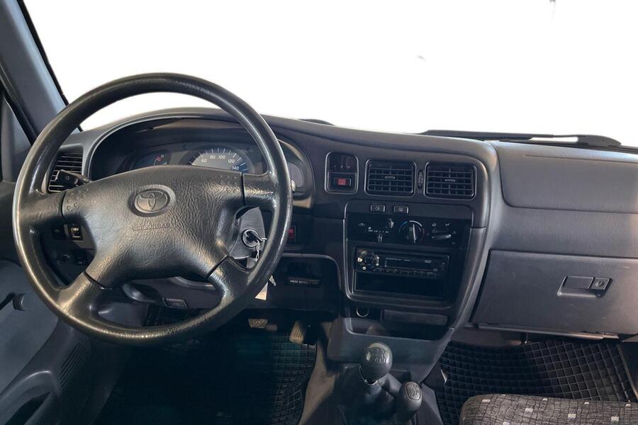 Toyota Hilux vaihtoauto