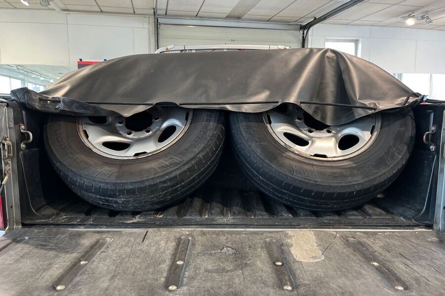 Toyota Hilux vaihtoauto