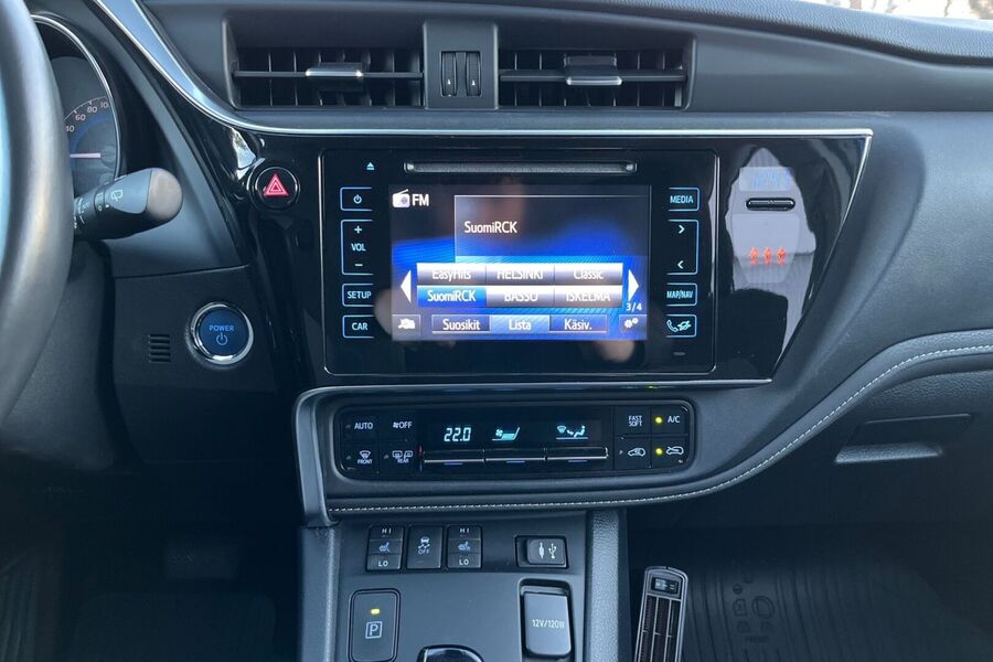 Toyota Auris vaihtoauto