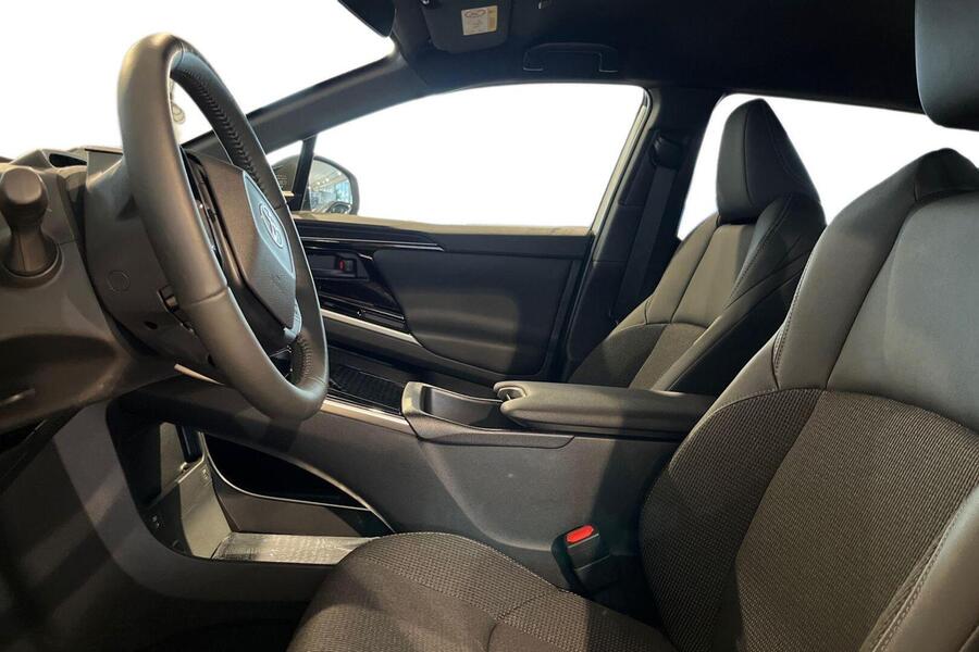 Toyota bZ4X vaihtoauto