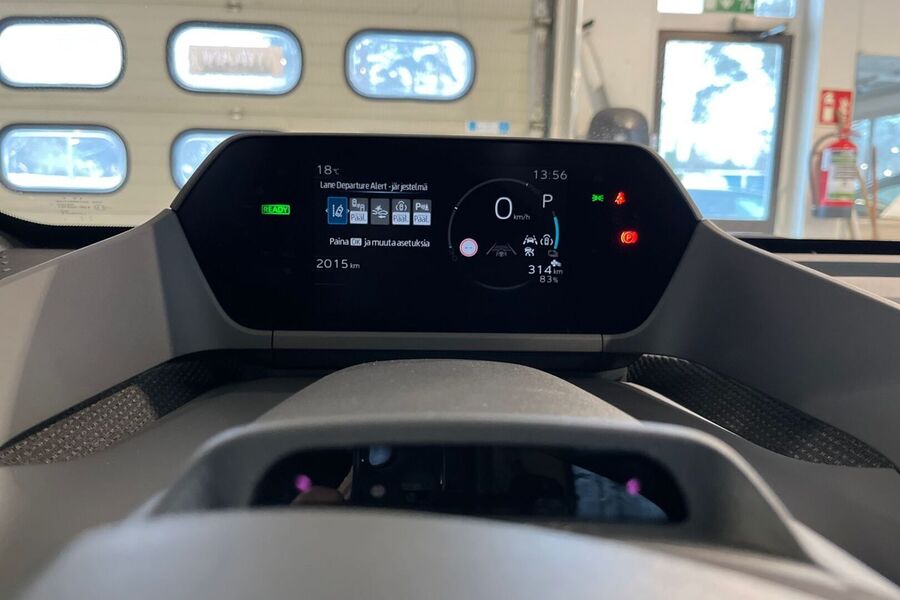 Toyota bZ4X vaihtoauto