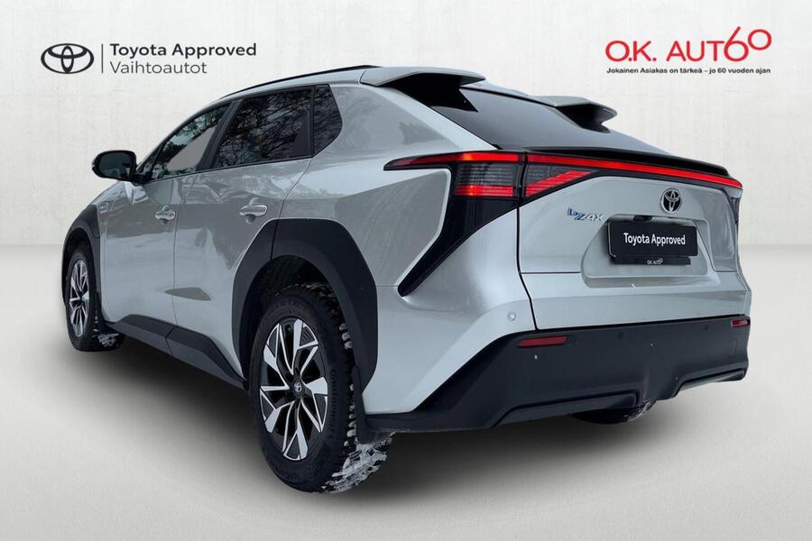 Toyota bZ4X vaihtoauto
